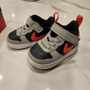 Toddler nike shoes